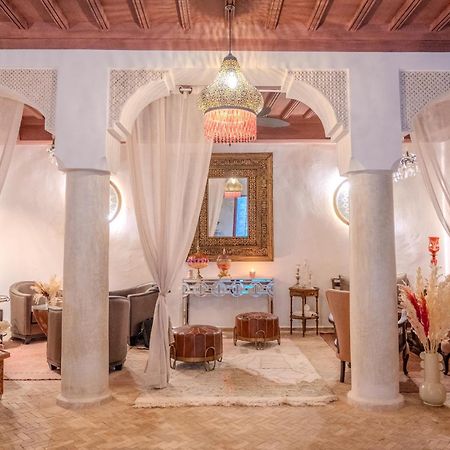 Le Singe Rose Bed & Breakfast Marrakesh Eksteriør bilde
