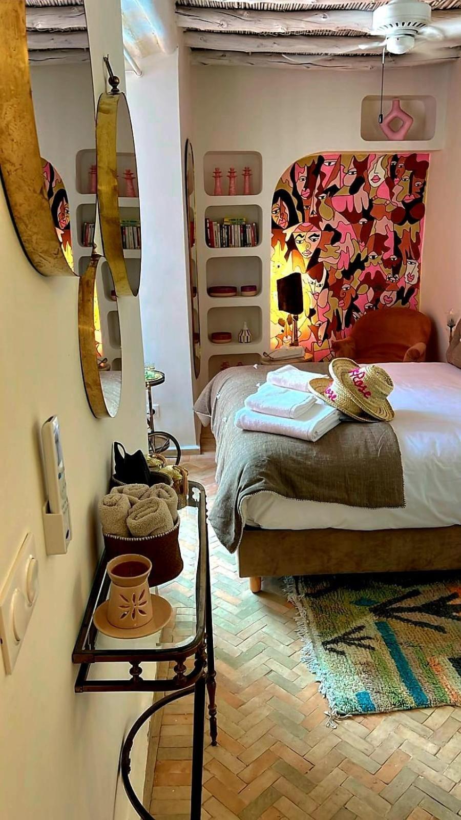 Le Singe Rose Bed & Breakfast Marrakesh Eksteriør bilde
