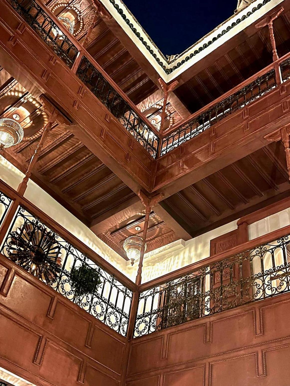 Le Singe Rose Bed & Breakfast Marrakesh Eksteriør bilde