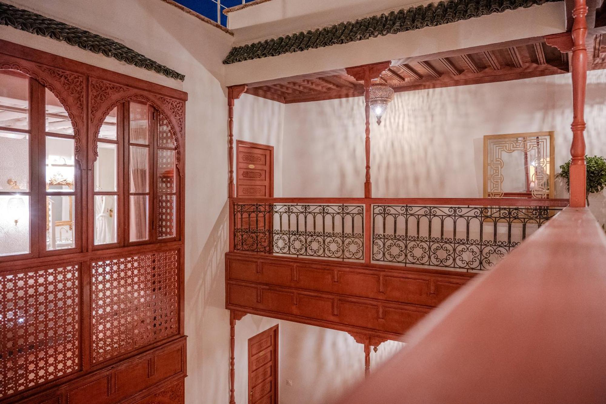 Le Singe Rose Bed & Breakfast Marrakesh Eksteriør bilde