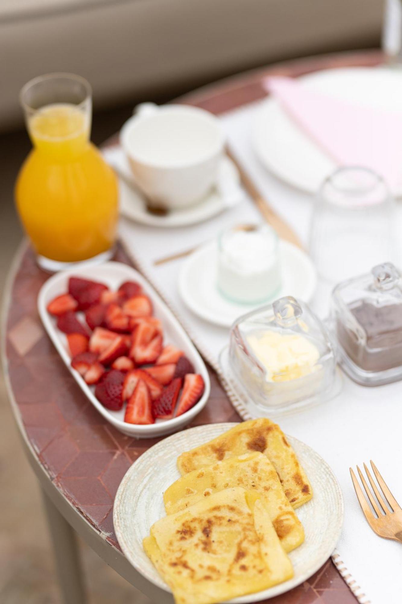 Le Singe Rose Bed & Breakfast Marrakesh Eksteriør bilde